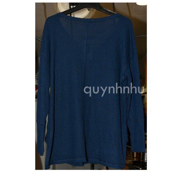 Brand new Vintage America Women thermal V neck Knit in Navy - Picture 4 of 5